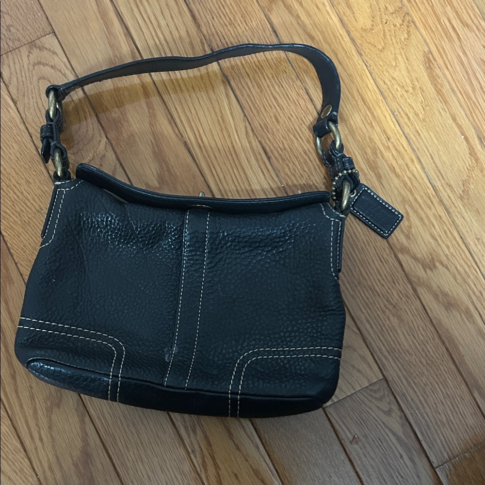 Vintage Coach Genuine Leather Shoulder Bag